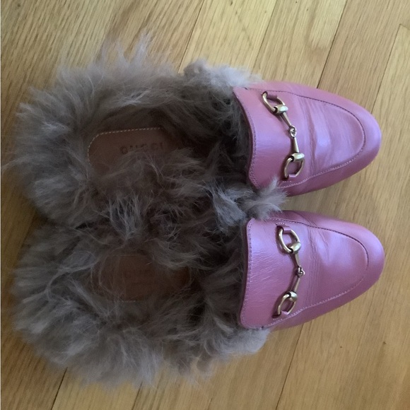Gucci Princetown Fur Loafers - Picture 11 of 15